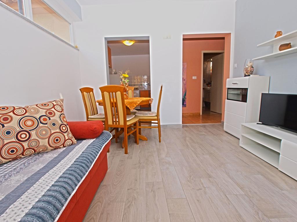 Apartment Snezana 1200 Fažana Buitenkant foto
