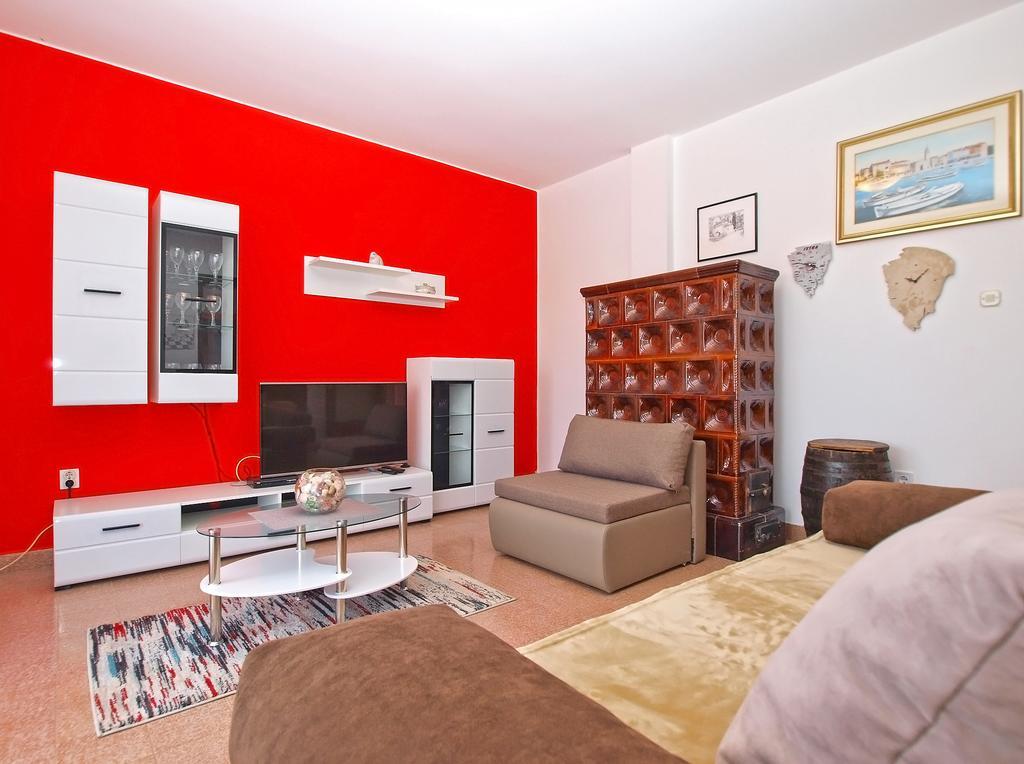 Apartment Snezana 1200 Fažana Buitenkant foto