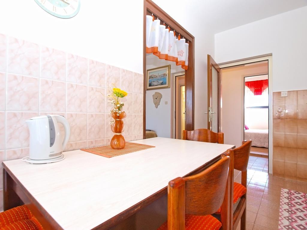 Apartment Snezana 1200 Fažana Buitenkant foto